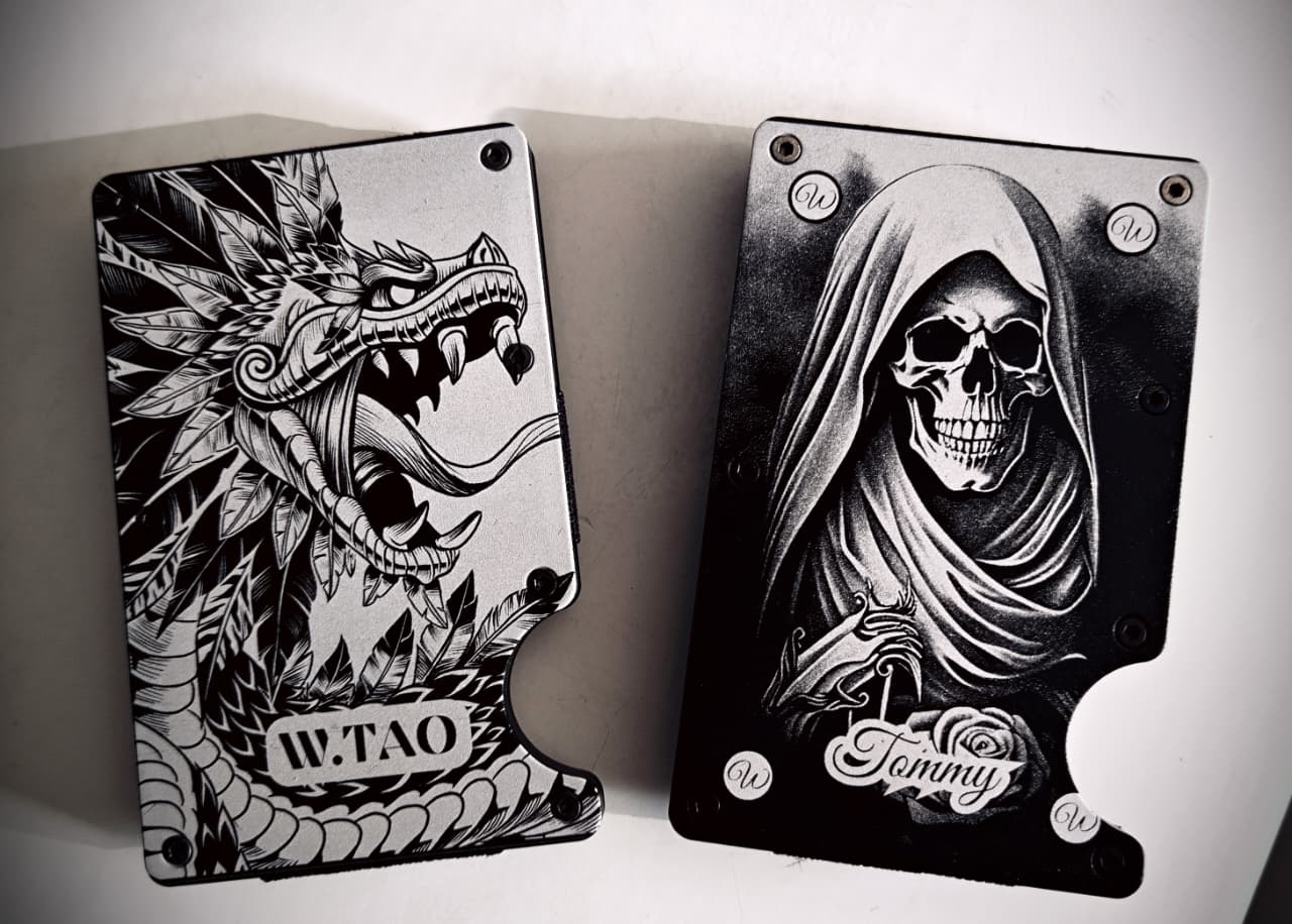 Julio A. — black lacquered steel laser engraving with precise Gravo parameters